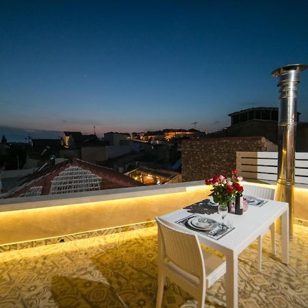 Jacuzzi Suite In The Heart Of Oldtown Rétino Exterior foto