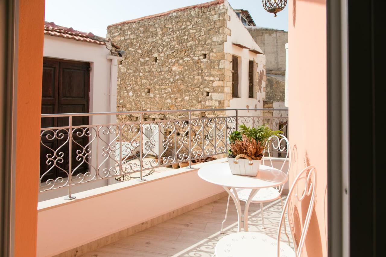 Jacuzzi Suite In The Heart Of Oldtown Rétino Exterior foto