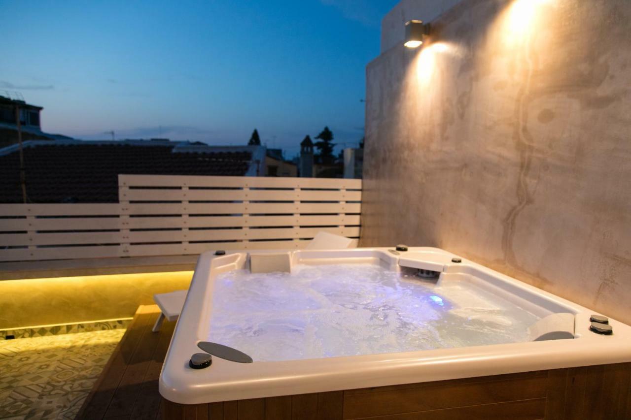 Jacuzzi Suite In The Heart Of Oldtown Rétino Exterior foto