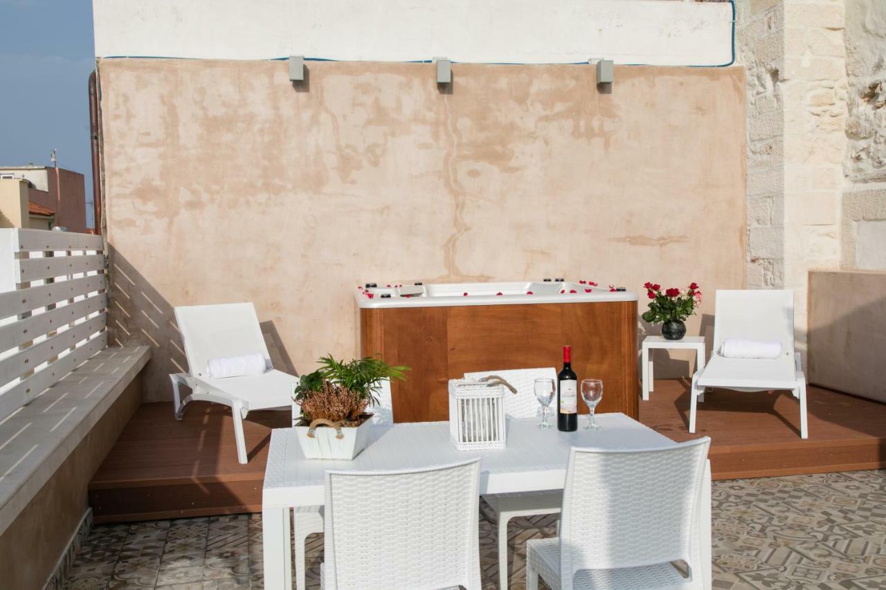 Jacuzzi Suite In The Heart Of Oldtown Rétino Exterior foto