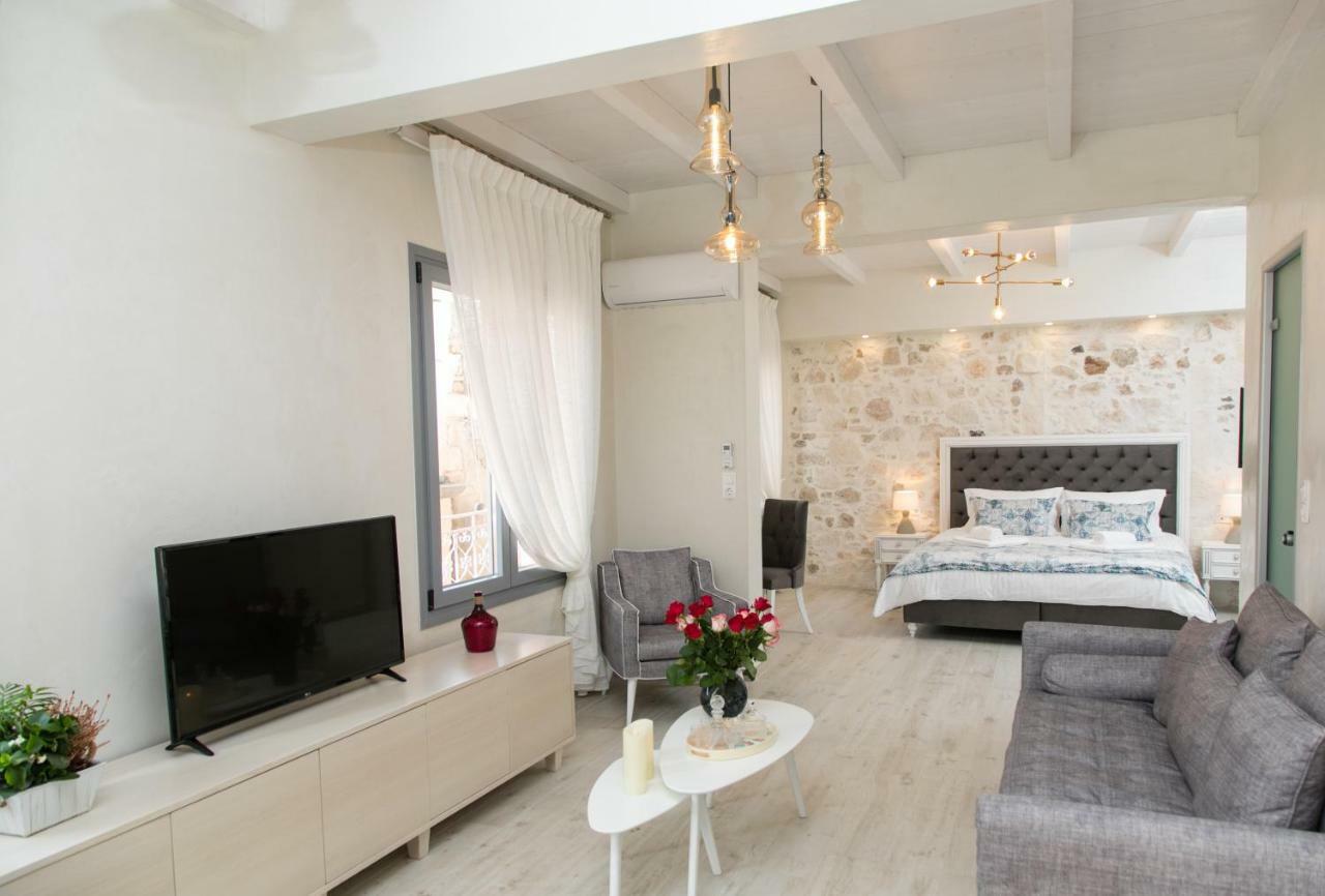 Jacuzzi Suite In The Heart Of Oldtown Rétino Exterior foto
