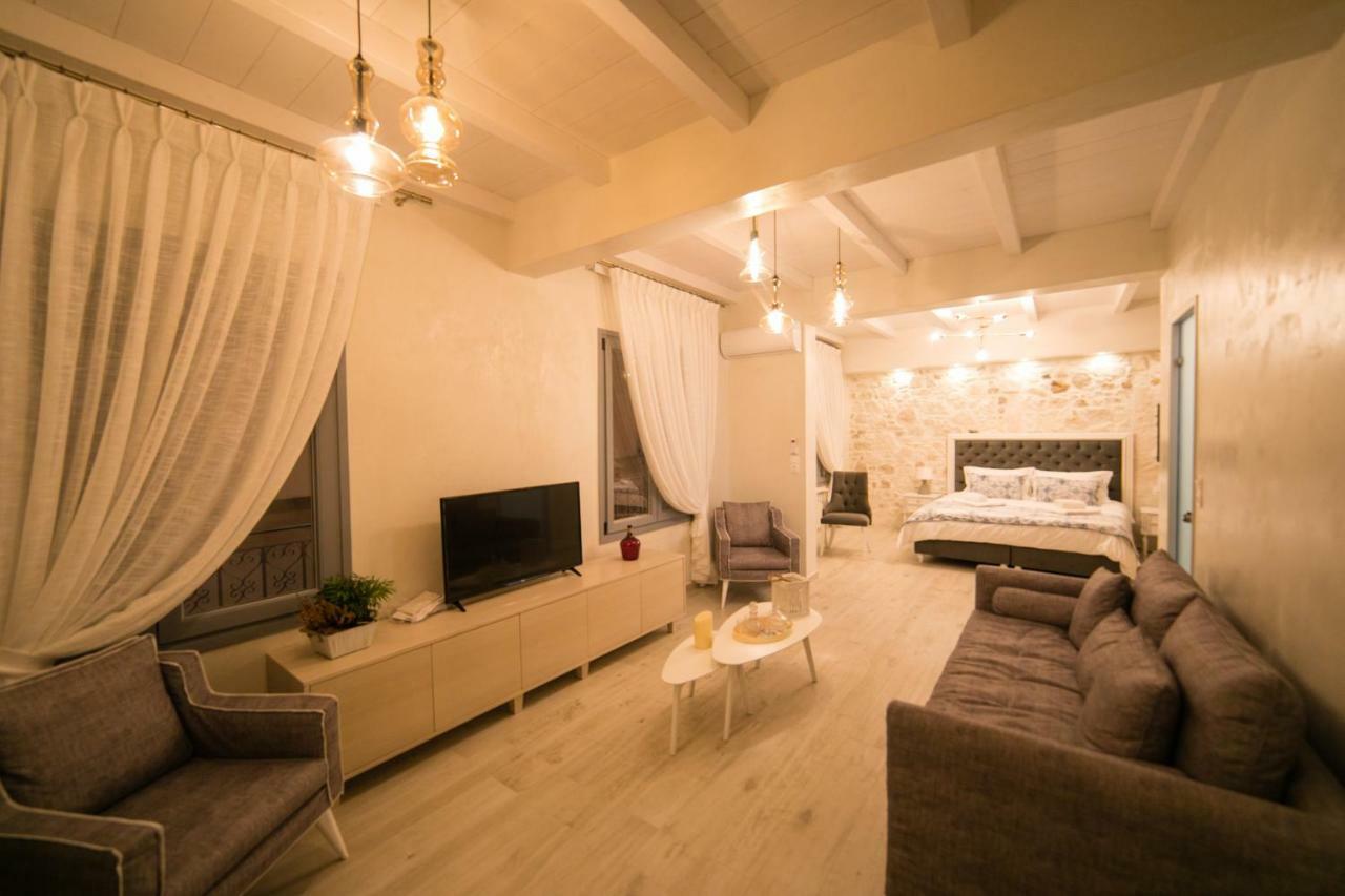 Jacuzzi Suite In The Heart Of Oldtown Rétino Exterior foto