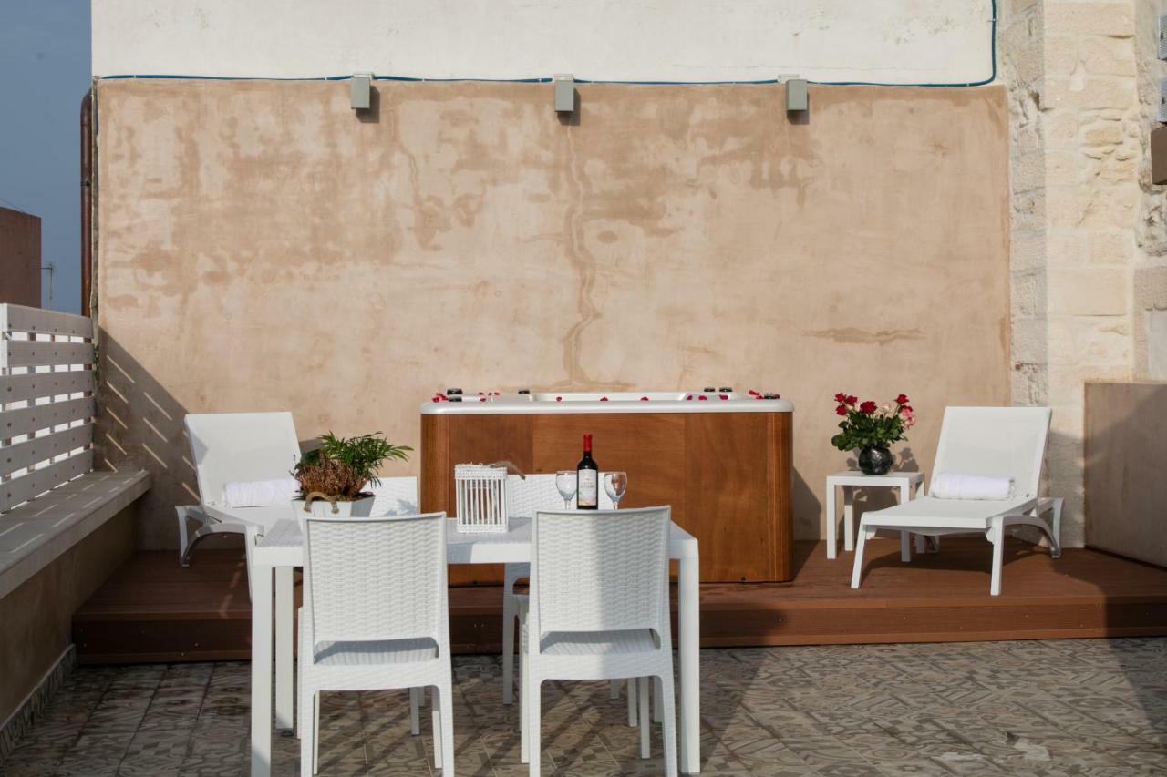 Jacuzzi Suite In The Heart Of Oldtown Rétino Exterior foto