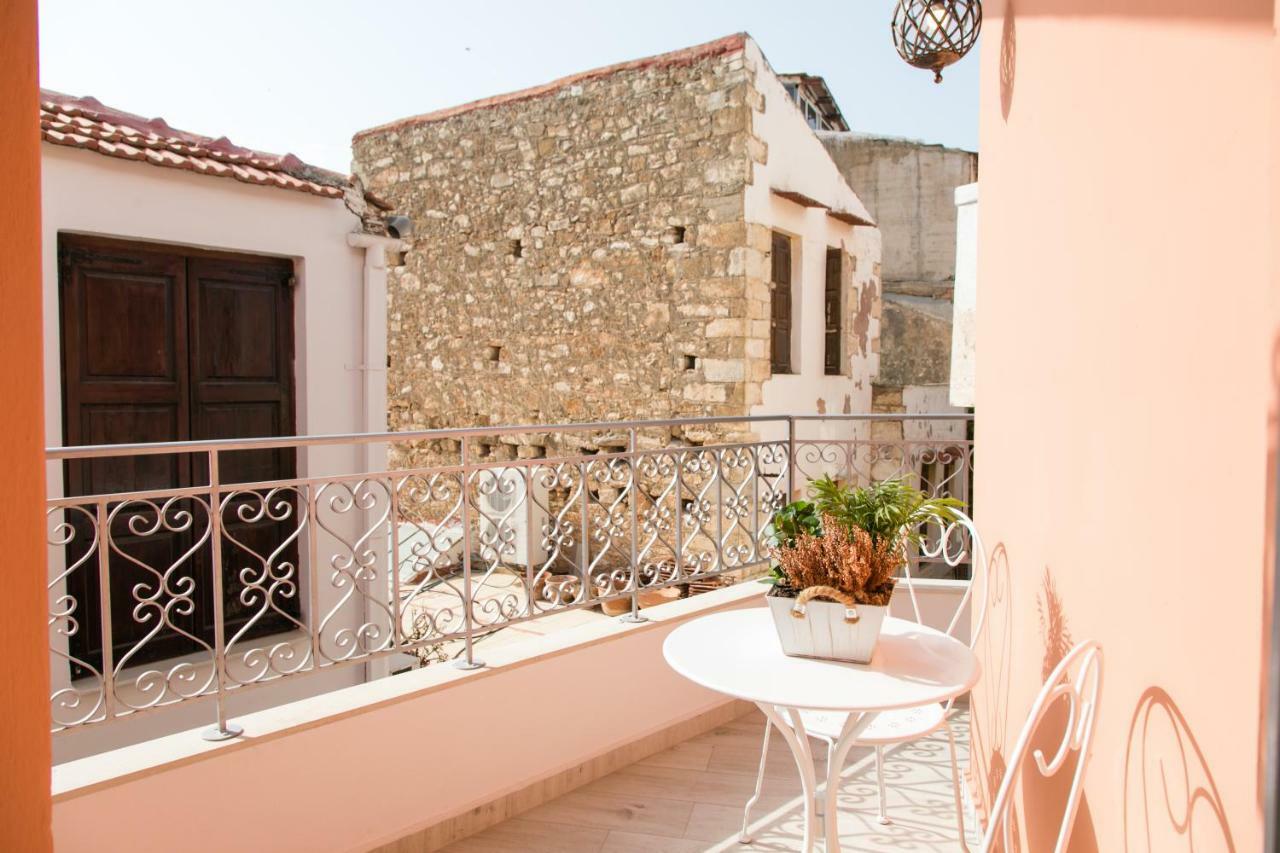 Jacuzzi Suite In The Heart Of Oldtown Rétino Exterior foto